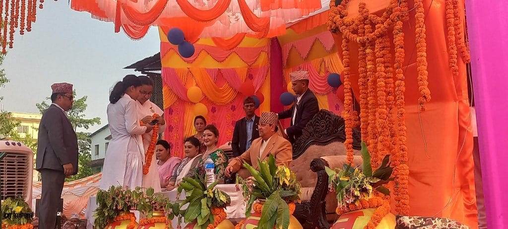 गणतन्त्रवादीलाई पूर्वराजाको प्रश्न– नयाँ नेपाल भनेको यही हो ?